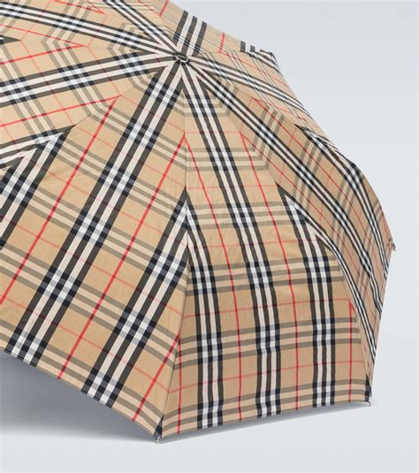 burberry vintage check walking umbrella|burberry trafalgar umbrella.